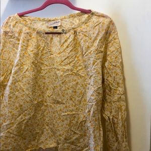 Universal Thread yellow floral peasant blouse